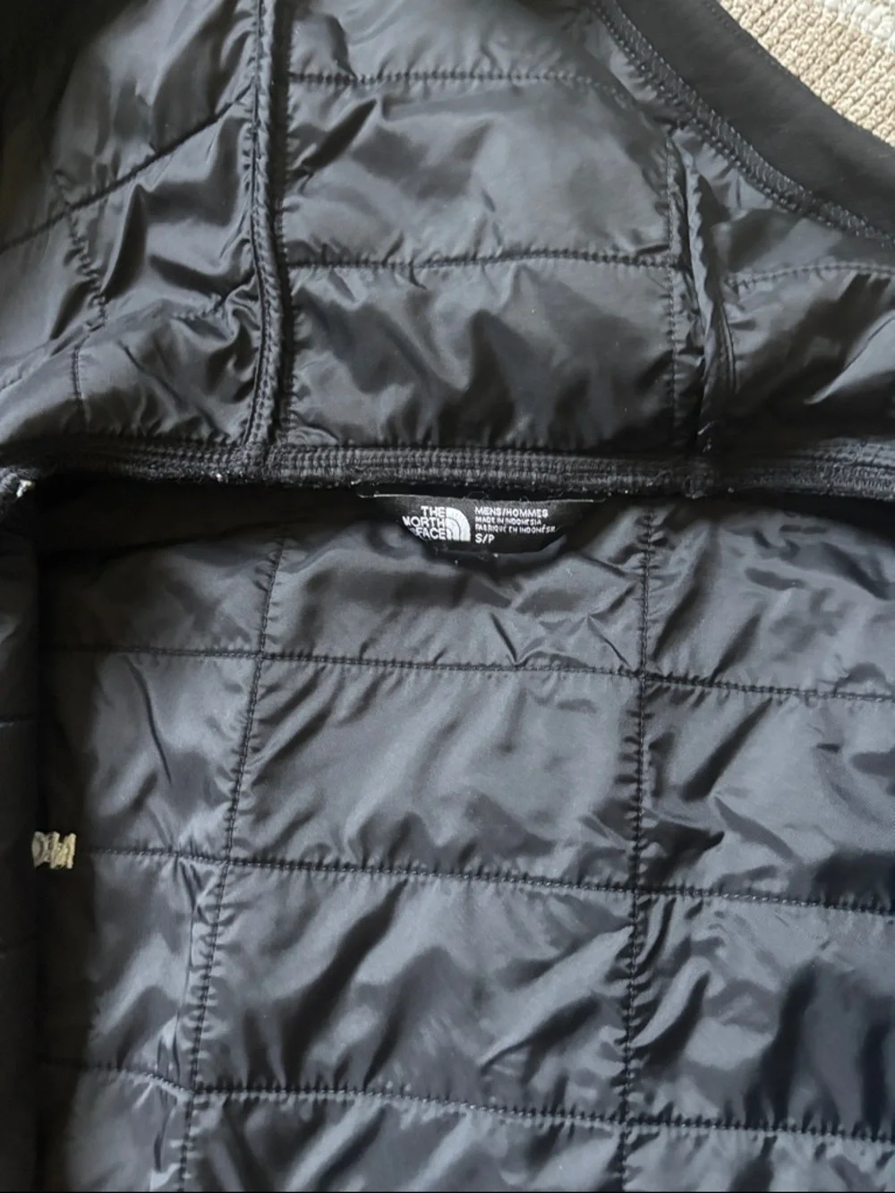 The North Face Black Quilted Hooded Zip-Up Jacket Men’s size XS
